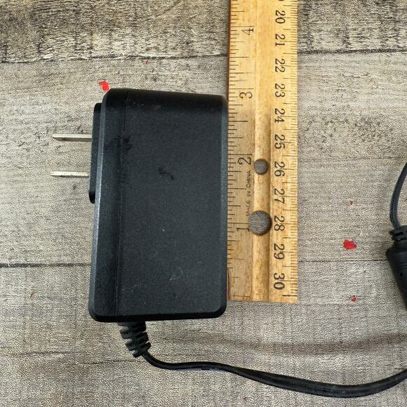 Shenzhen Power Supply 100-240V 50/60Hz - Picture 2 of 10